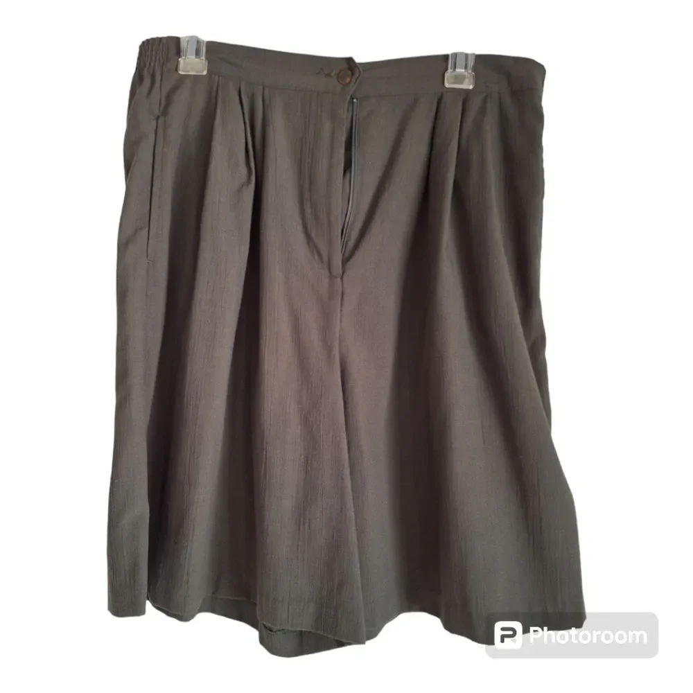 Olive Green Dress Shorts Size L